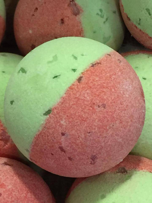 Bath bomb bella donna