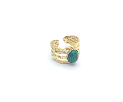 Green stone ring