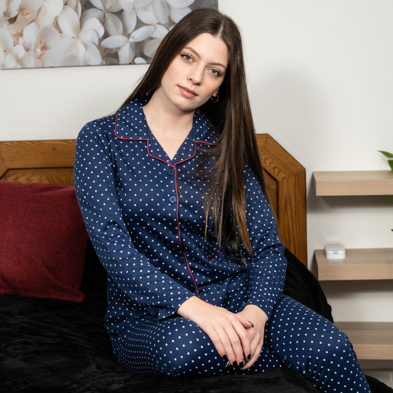 Ladys pajama with buttom in flanel fabric #it-5811 image number null