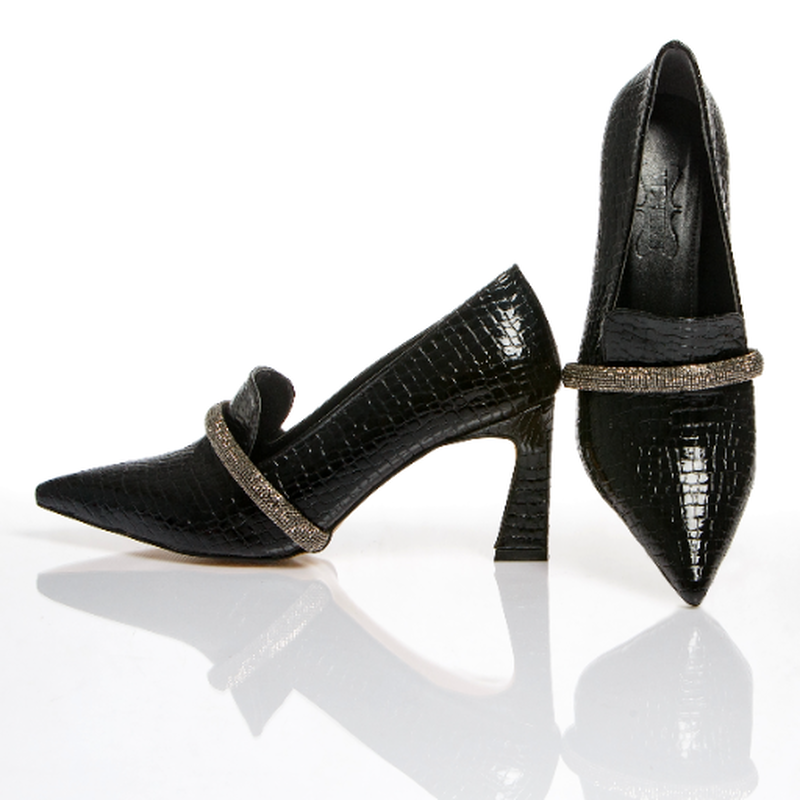 Chic black croc-effect heeled loafers image number null