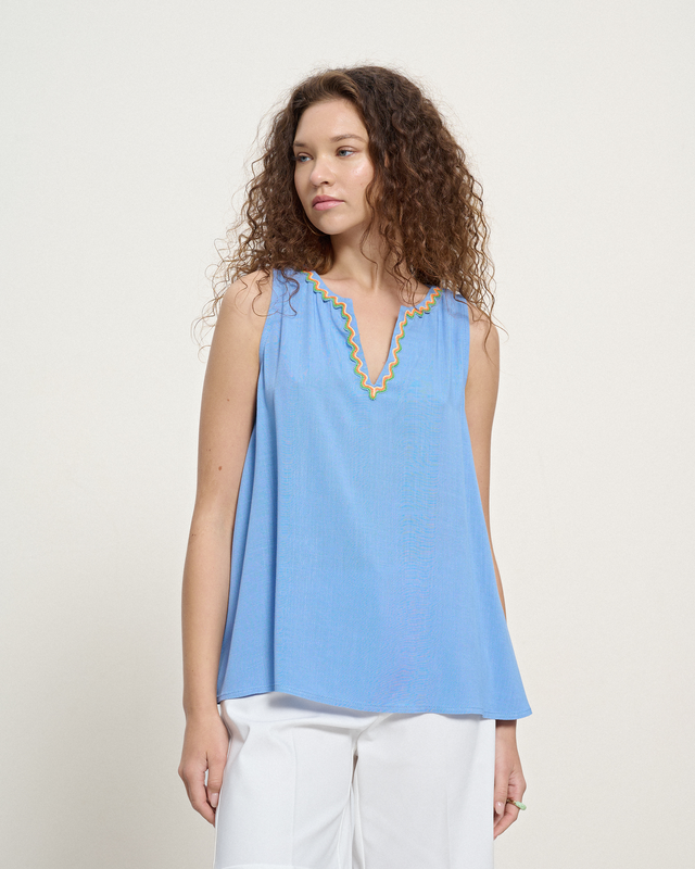 Blouse sleeveless image number null