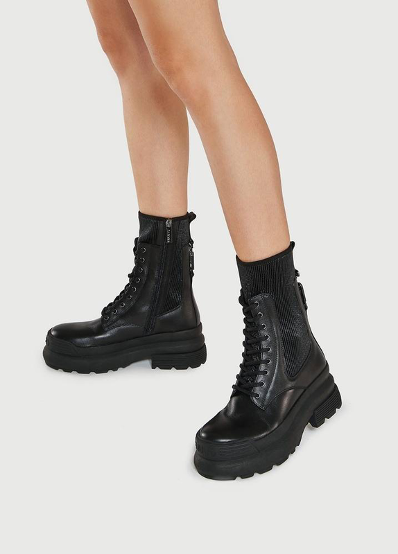 Amy 06 - combat boots with pleats image number null