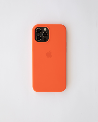 I-phone silicone case dark orange 13 pro